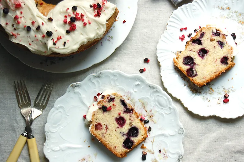 Lemon Polenta Pound Cake - Old American Recipes