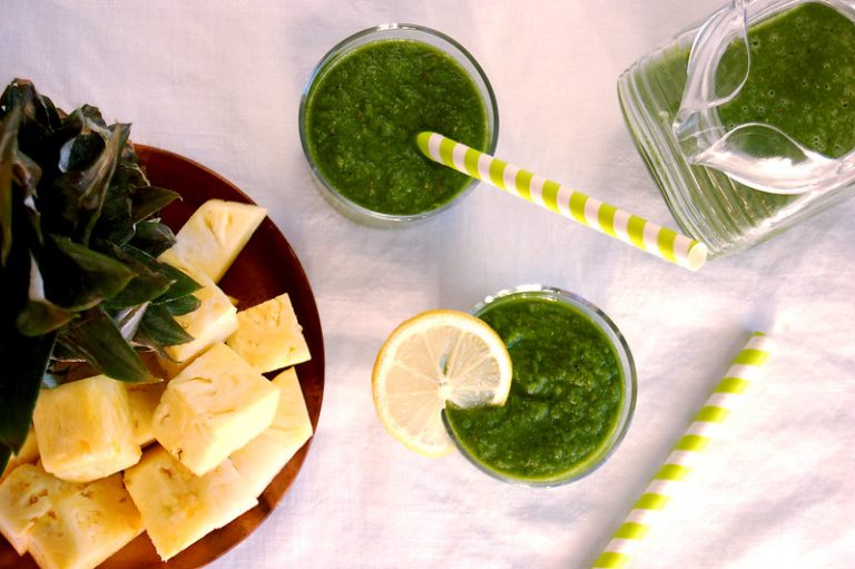 Best Green Smoothie Recipe Pineapple, Apple + Kale Unpeeled Journal