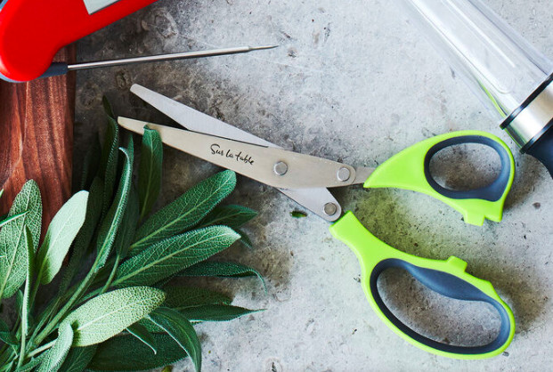 2020 holiday cooking gift guide herb shears