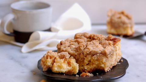 Jersey-Style Sour Cream Crumb Cake