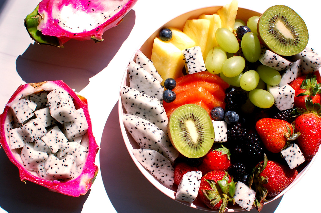 How to Eat Dragon Fruit Like a Pro