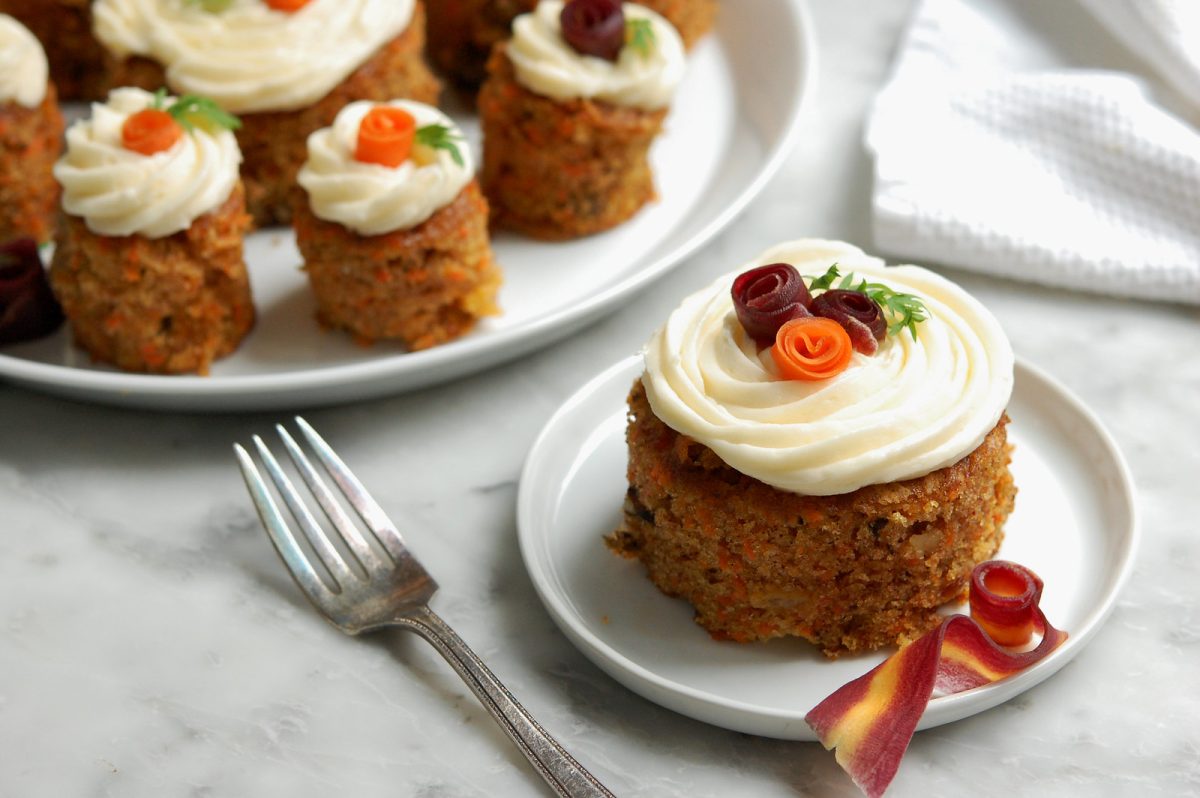 easy carrot cake decoration with candied carrot peel rosettes