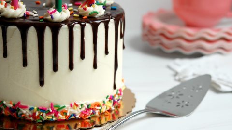 How to Make a Chocolate Drip Cake: Cake Decorating Recipes + Technique