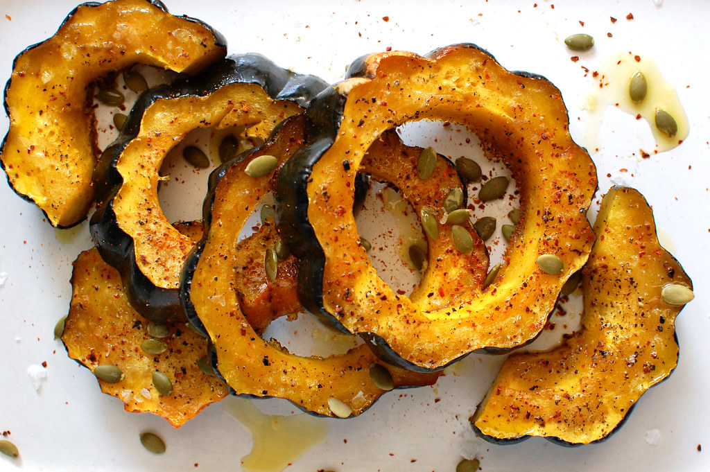 Simple Roasted Acorn Squash