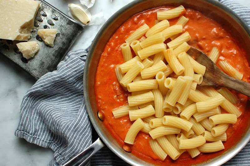 Easy Vodka Sauce: Pasta Recipes