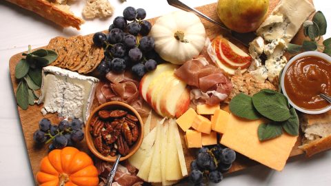 how to make a fall charcuterie board
