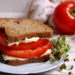 tomato sandwich