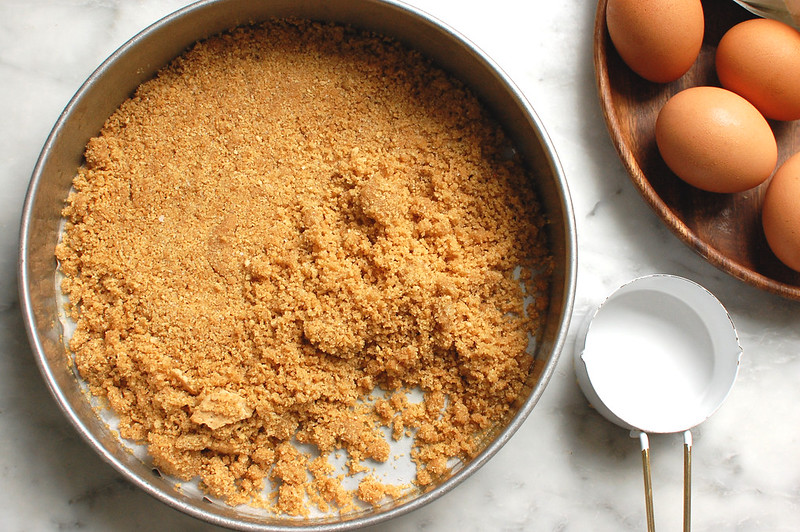 graham cracker cheesecake crust