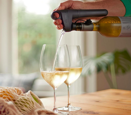 foodie kitchen gifts for mom coravin