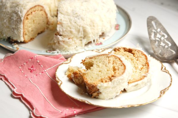 Tom Cruise coconut cake copycat recipe on platter