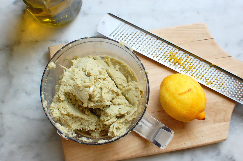 artichoke spread ingredients mixed in food processor